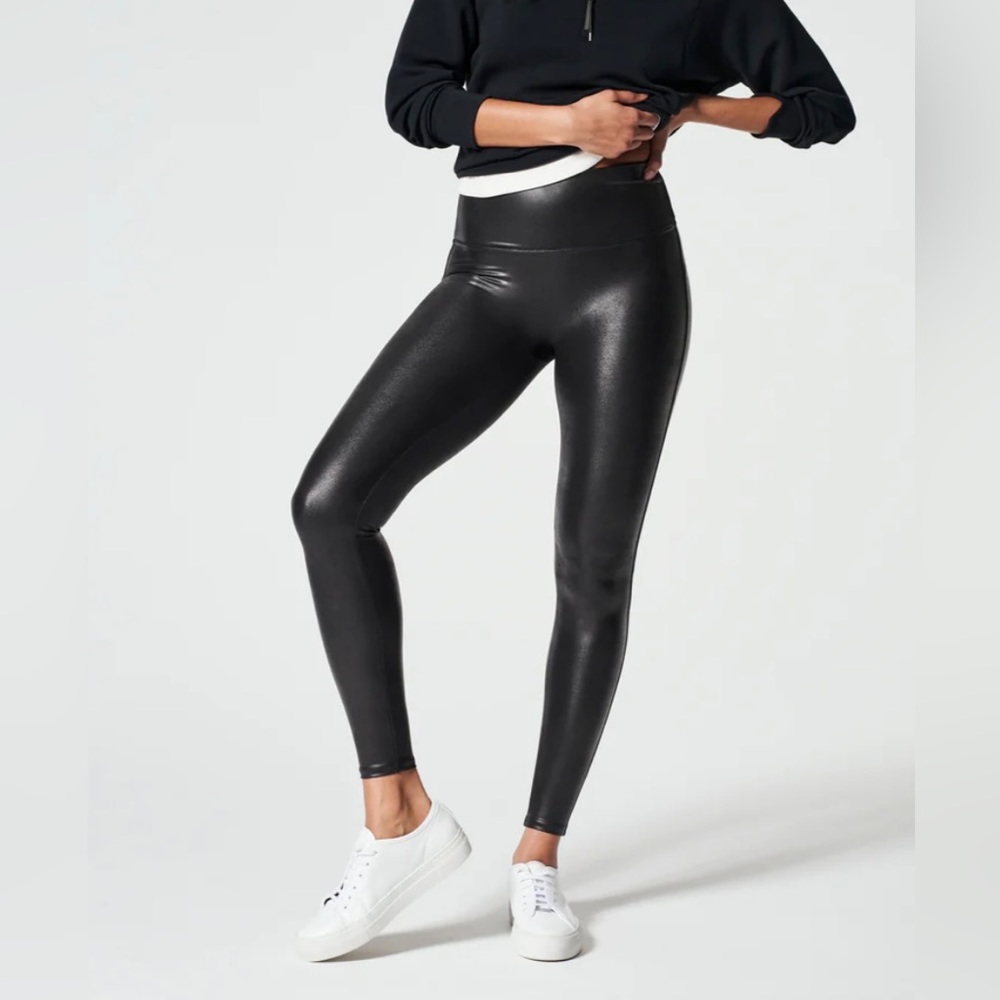 SPANX Faux Leather Black Leggings Size Small p